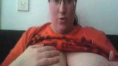 Bbw Play with Her Huge Fat Boobs